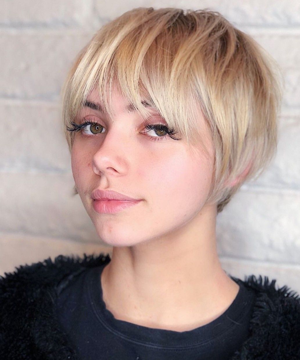 Von Pixie bis Bob: Entdecken Sie die besten blonden Kurzhaarfrisuren für 2024