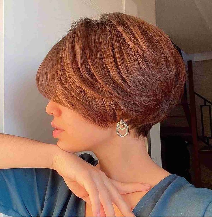 Mittlerer Haarschnitt für dünnes Haar - Tipps und Tricks