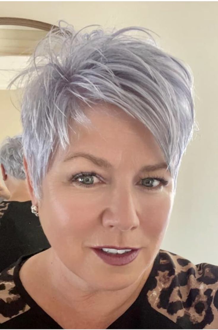 Die besten Frisuren für ältere Frauen im Jahr 2024