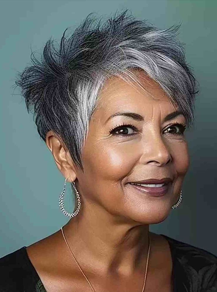 Die besten Frisuren für ältere Frauen im Jahr 2024