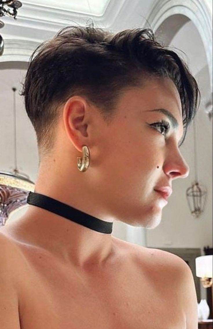 Woww. 25 Trendiger kurzer Pixie-Schnitt, den Sie sich ansehen sollten