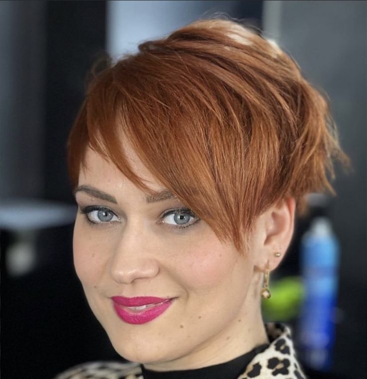 20 kurze glatte Frisuren, die Sie zum Hingucker machen